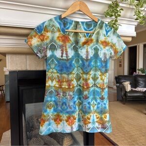 Unique Tie Dye T Shirt V Neck Natural Colors Size M